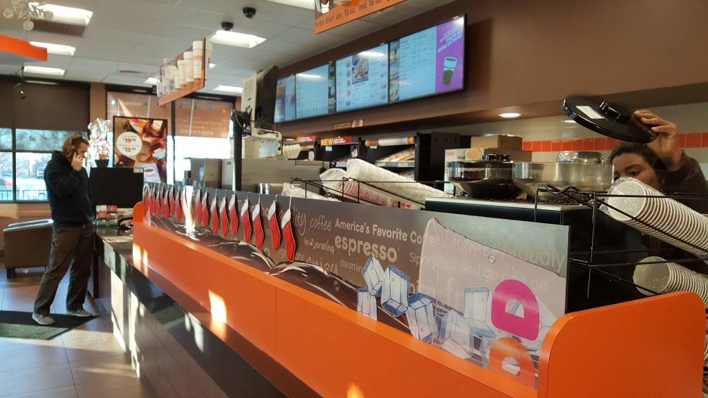 Dunkin | bakery | 10730 Q St, Omaha, NE 68127, USA | 4025028787 OR +1 402-502-8787