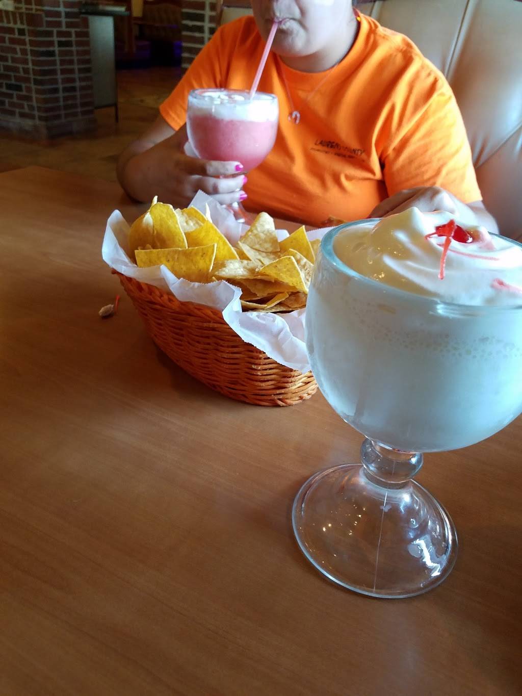 Bronco Mexican Restaurant | restaurant | 348 N Main St, Woodruff, SC 29388, USA | 8644763059 OR +1 864-476-3059