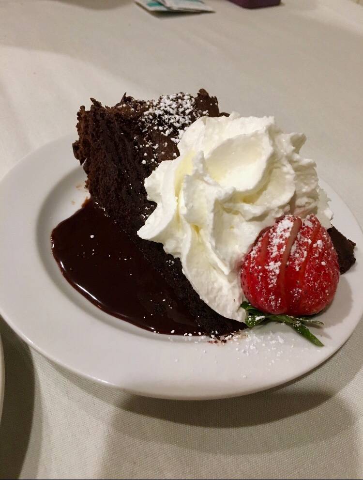 Cafe Lafayette | restaurant | 151 S E St A, Exeter, CA 93221, USA | 5595929463 OR +1 559-592-9463