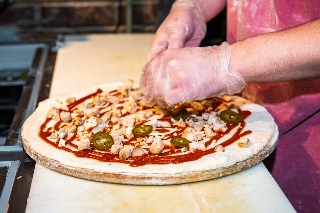 Zs Brick Oven Pizza | restaurant | 2730 N College Ave, Fayetteville, AR 72703, USA | 4799354299 OR +1 479-935-4299