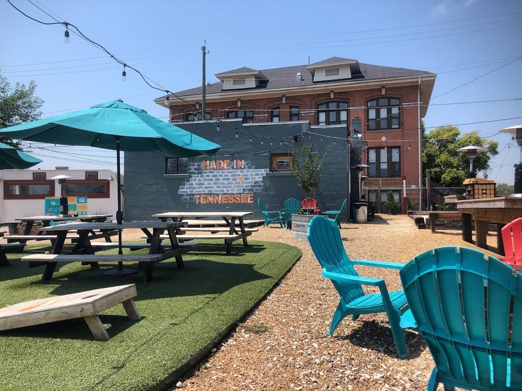 Hops and Hollers | restaurant | 937 N Central St, Knoxville, TN 37917, USA | 8653125733 OR +1 865-312-5733