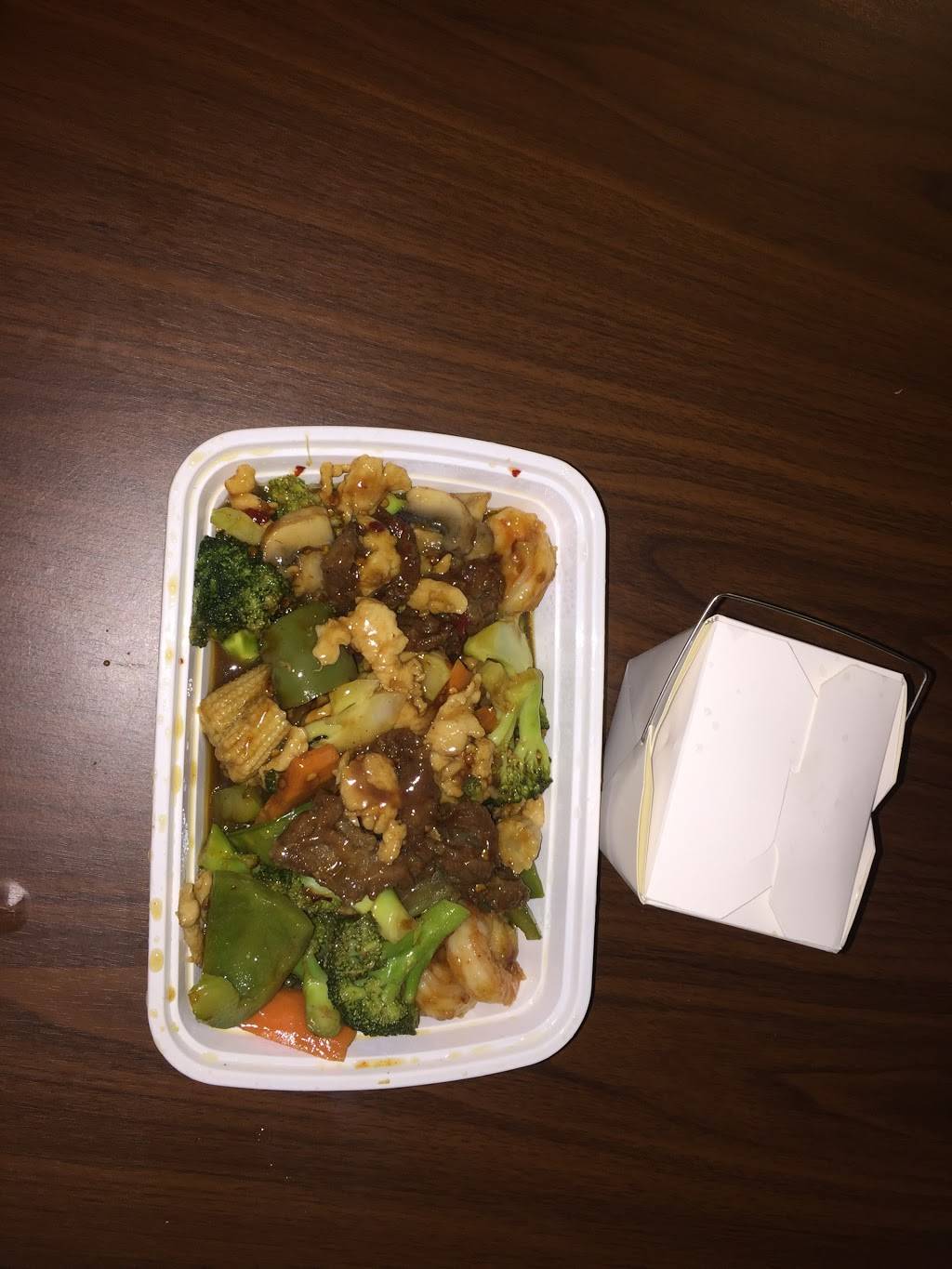 Lucky | Chinese Restaurant | meal delivery | 10841 Hull Street Rd, Midlothian, VA 23112, USA | 8047451188 OR +1 804-745-1188