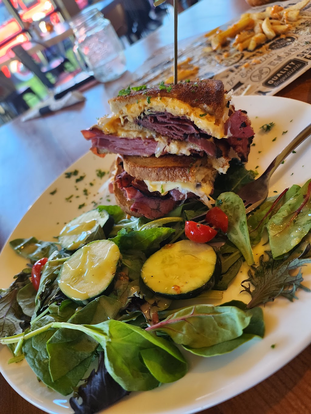 Savory Café and Savory Occasions Catering Inc | restaurant | 565 Park Ave, Hershey, PA 17033, USA | 7175475669 OR +1 717-547-5669