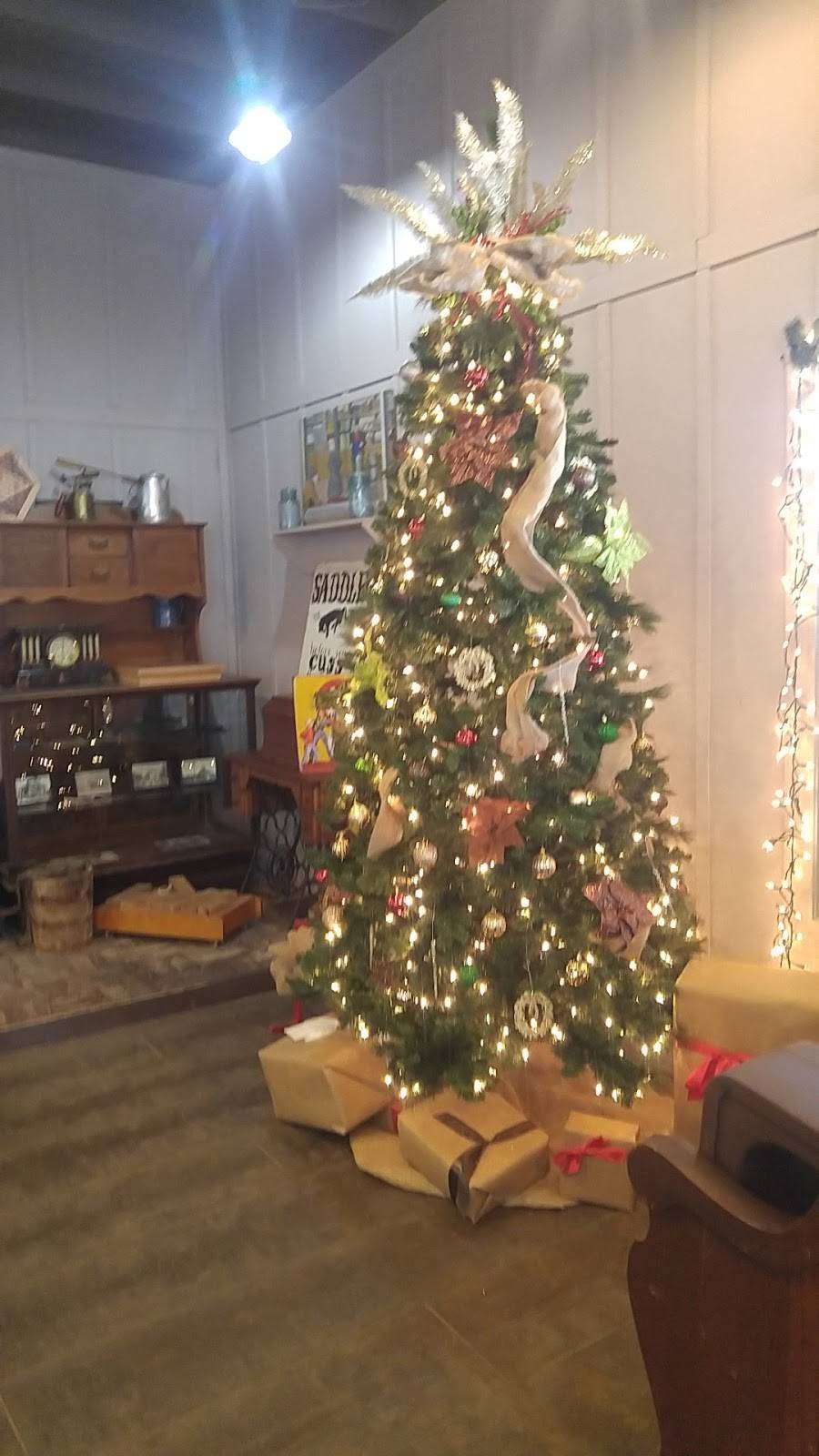 White Oak Grill, LLC | restaurant | 102 W Main St, Exline, IA 52555, USA | 6416582399 OR +1 641-658-2399