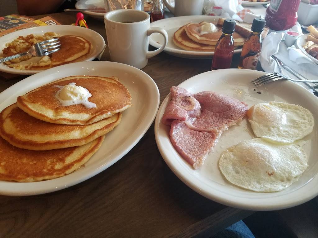 Cracker Barrel Old Country Store | restaurant | 1740 Scenic Hwy N, Snellville, GA 30078, USA | 7707367763 OR +1 770-736-7763