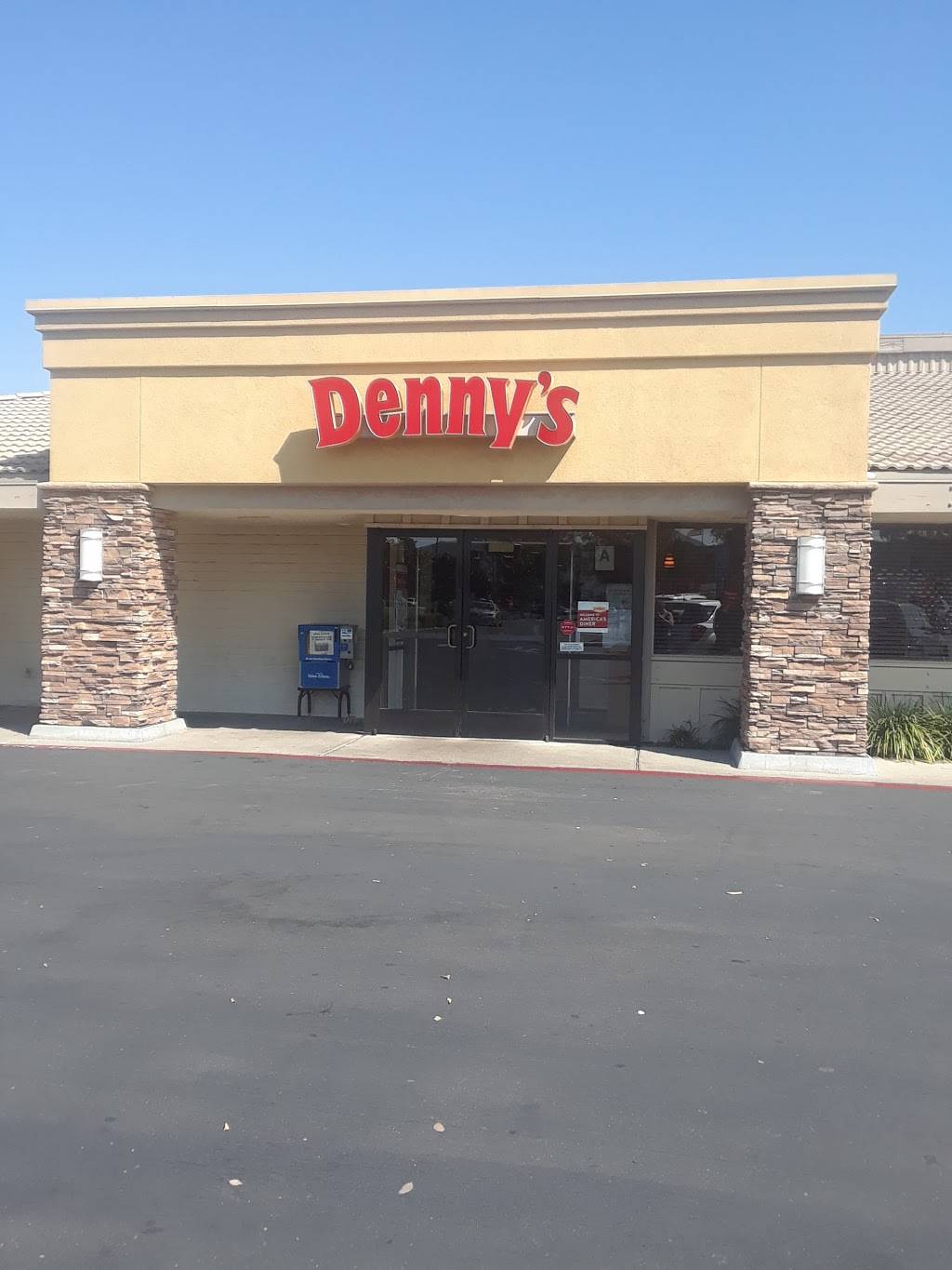 Dennys | restaurant | 2691 Navajo Rd, El Cajon, CA 92020, USA | 6194606420 OR +1 619-460-6420