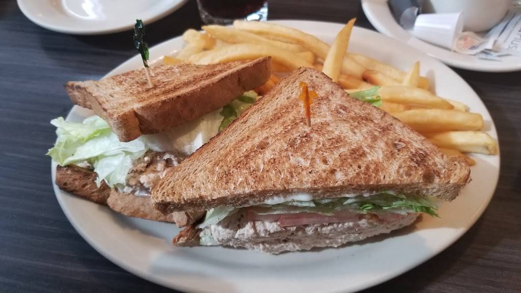 Colonial Diner | restaurant | 924 N Broad St, Woodbury, NJ 08096, USA | 8568486732 OR +1 856-848-6732