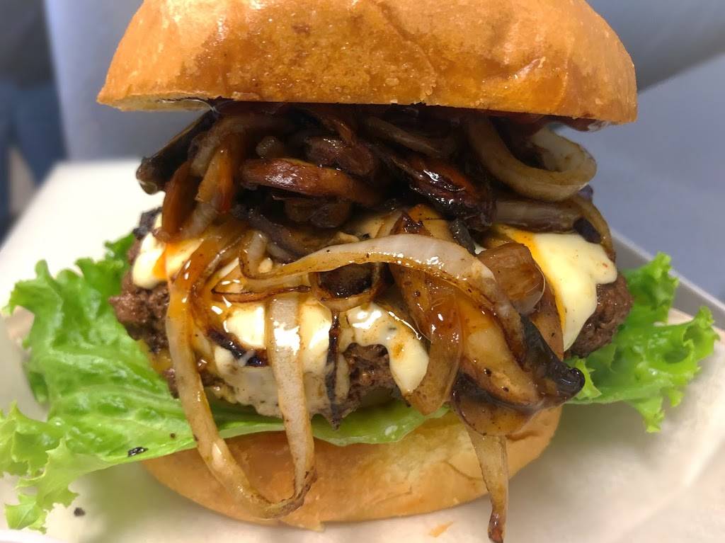 Burgerama Gourmet Burgers | restaurant | 5424 Laurel Canyon Blvd, Valley Village, CA 91607, USA | 8188213460 OR +1 818-821-3460