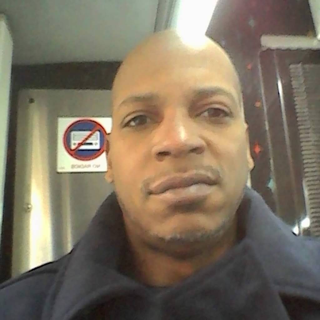 Chicken Run Carry-Out | restaurant | 4711 Old York Rd, Baltimore, MD 21212, USA | 4104331366 OR +1 410-433-1366