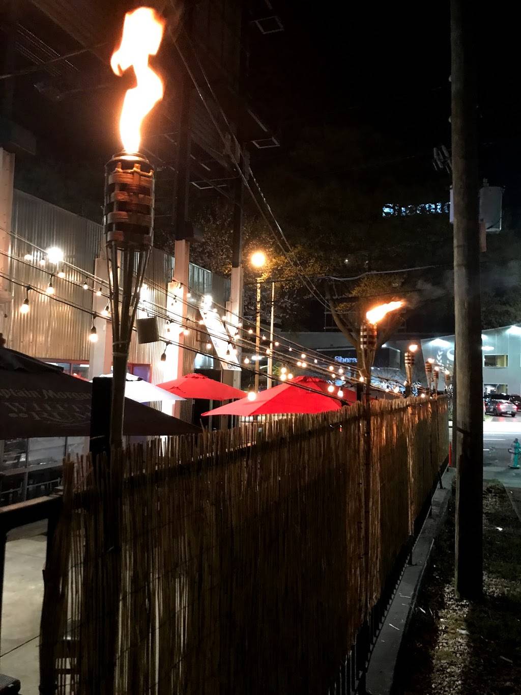 Crazy ATLanta Travel BAR, Street Food & Event Venue | restaurant | 182 Courtland St NE, Atlanta, GA 30303, USA | 4049753343 OR +1 404-975-3343