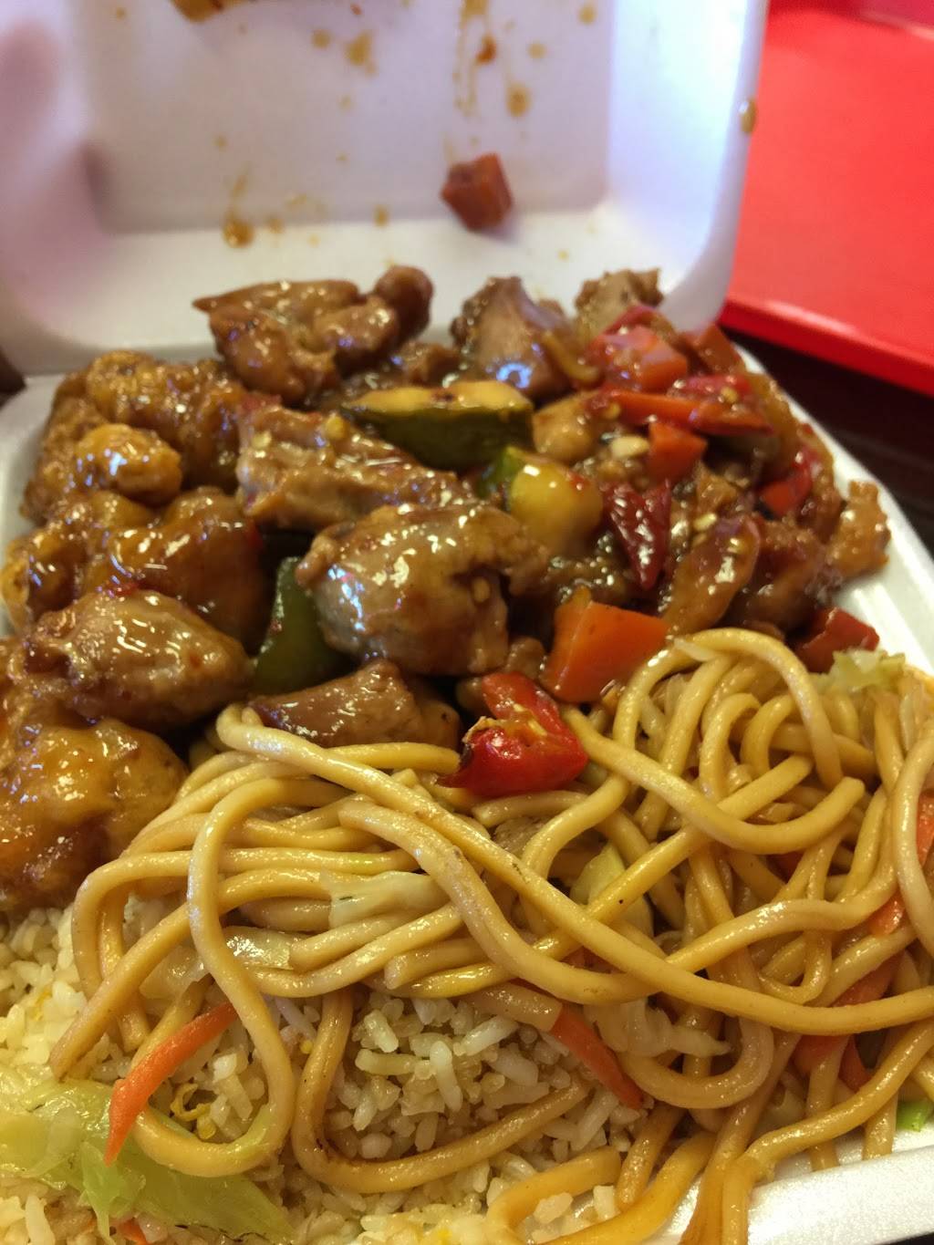 Lucky Wok BBQ Chinese Food | restaurant | 8304 Limonite Ave, Riverside, CA 92509, USA | 9516817978 OR +1 951-681-7978
