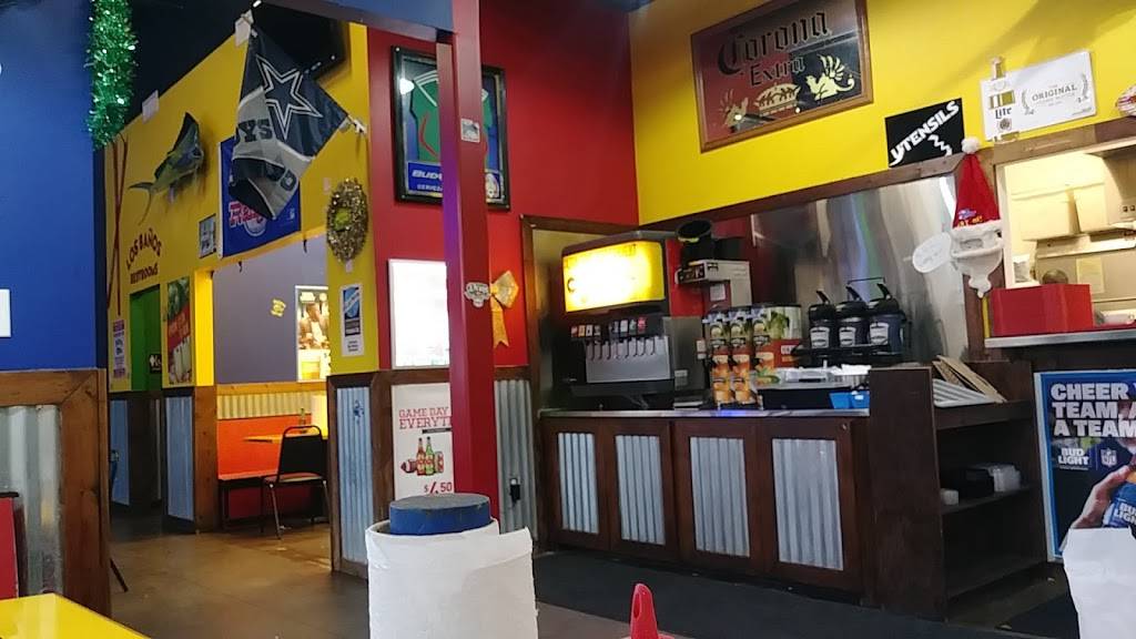 Fuzzys Taco Shop | restaurant | 600 Byron Nelson Blvd #100, Roanoke, TX 76262, USA | 8174912424 OR +1 817-491-2424