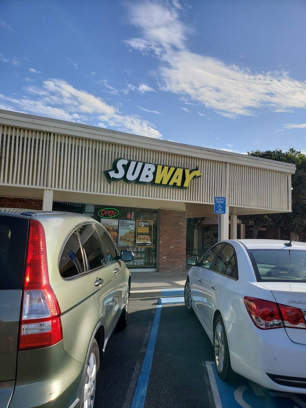 Subway | restaurant | 440 N Moorpark Rd, Thousand Oaks, CA 91360, USA | 8054494356 OR +1 805-449-4356