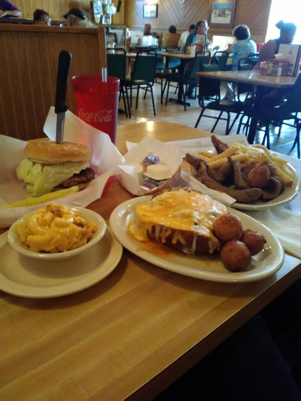 Winks King Barbeque & Seafood | restaurant | 509 Faith Rd, Salisbury, NC 28146, USA | 7046372410 OR +1 704-637-2410