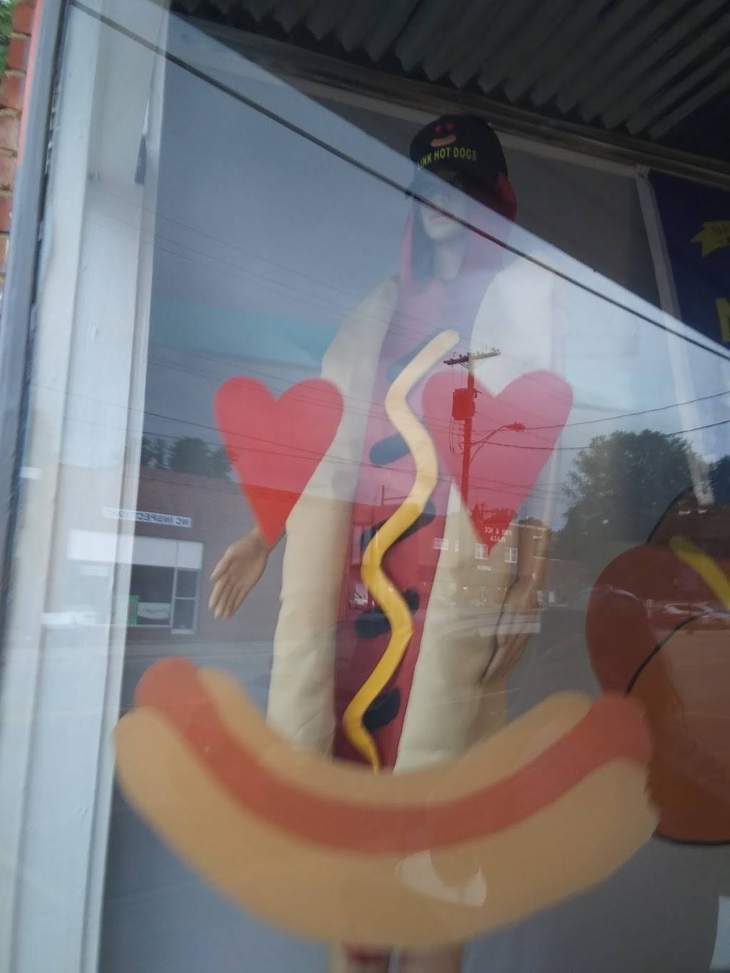 Links Hot Dogs | restaurant | 124 E Court St, Marion, NC 28752, USA | 8283183289 OR +1 828-318-3289