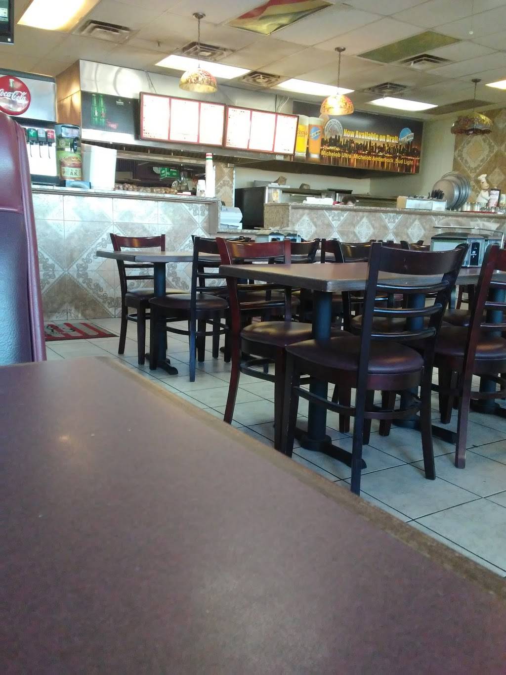 Luckys Pizza | restaurant | 15508 W Bell Rd, Surprise, AZ 85374, USA | 6235842203 OR +1 623-584-2203