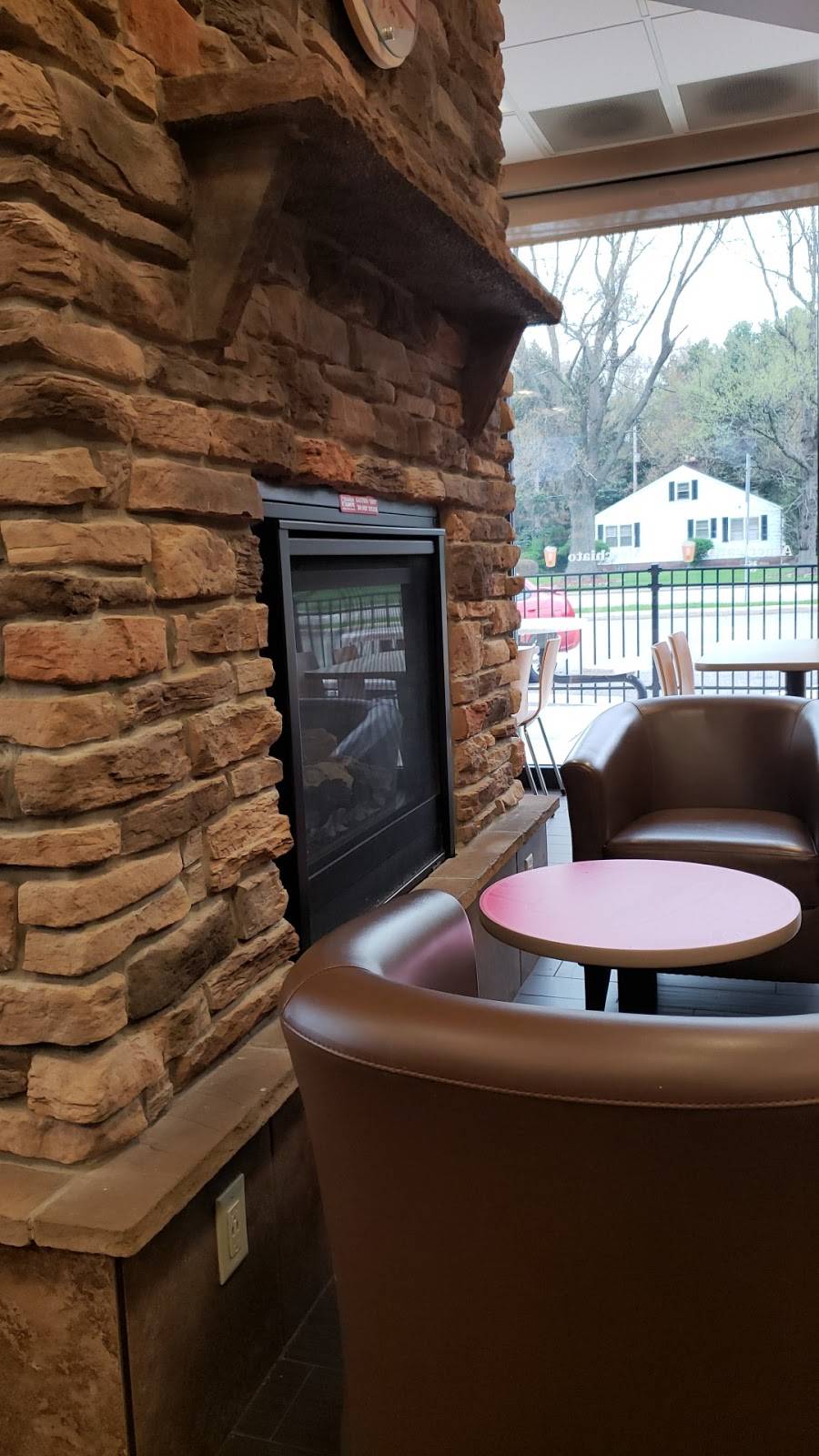 Dunkin | bakery | 5264 Fulton Dr NW, Canton, OH 44718, USA | 4195608770 OR +1 419-560-8770