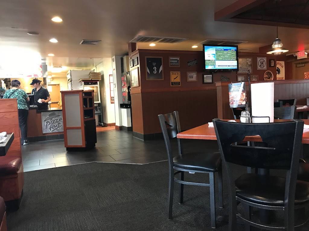 Pizza Hut | restaurant | 777 Manor St, Lancaster, PA 17603, USA | 7173993400 OR +1 717-399-3400