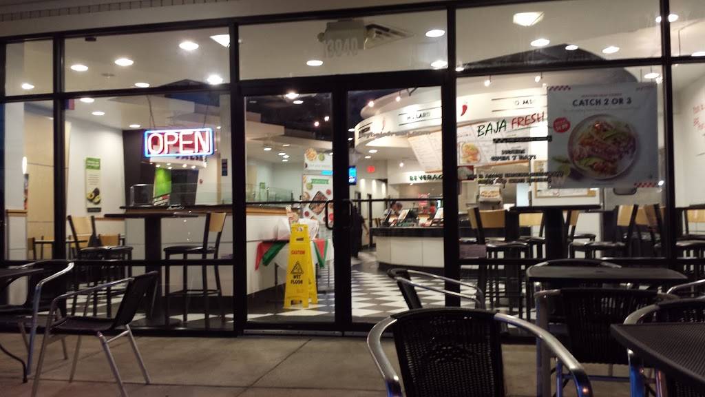 Baja Fresh Mexican Grill | restaurant | 13940 Lee Jackson Memorial Hwy, Chantilly, VA 20151, USA | 7033783804 OR +1 703-378-3804