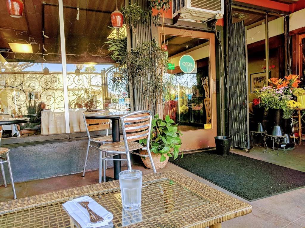 Le Petit Jardin | restaurant | 1456 S Robertson Blvd, Los Angeles, CA 90035, USA | 3102785294 OR +1 310-278-5294