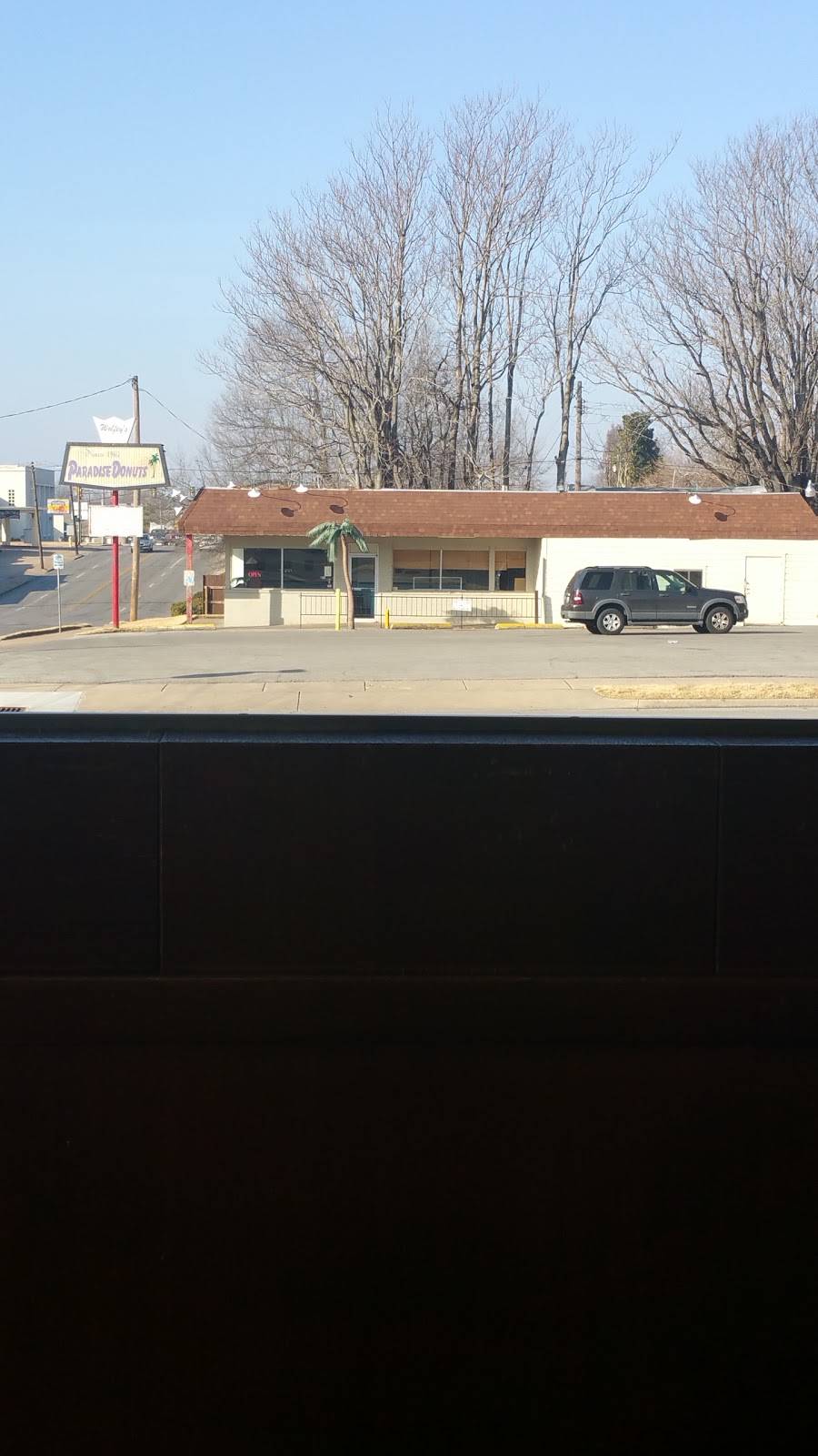 Wolfeys Paradise Donuts Inc | restaurant | 2847 E 15th St, Tulsa, OK 74104, USA | 9187129293 OR +1 918-712-9293