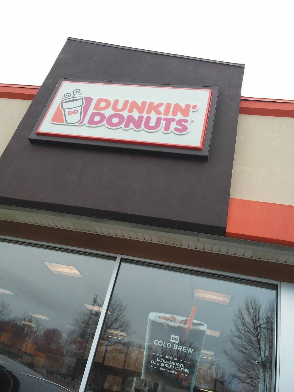 Dunkin | bakery | 31 Bridge St, Salem, MA 01970, USA | 9787411353 OR +1 978-741-1353