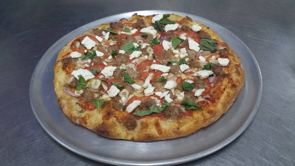 Strombolis Express | restaurant | 6210 96th Ave, Zeeland, MI 49464, USA | 6168758001 OR +1 616-875-8001