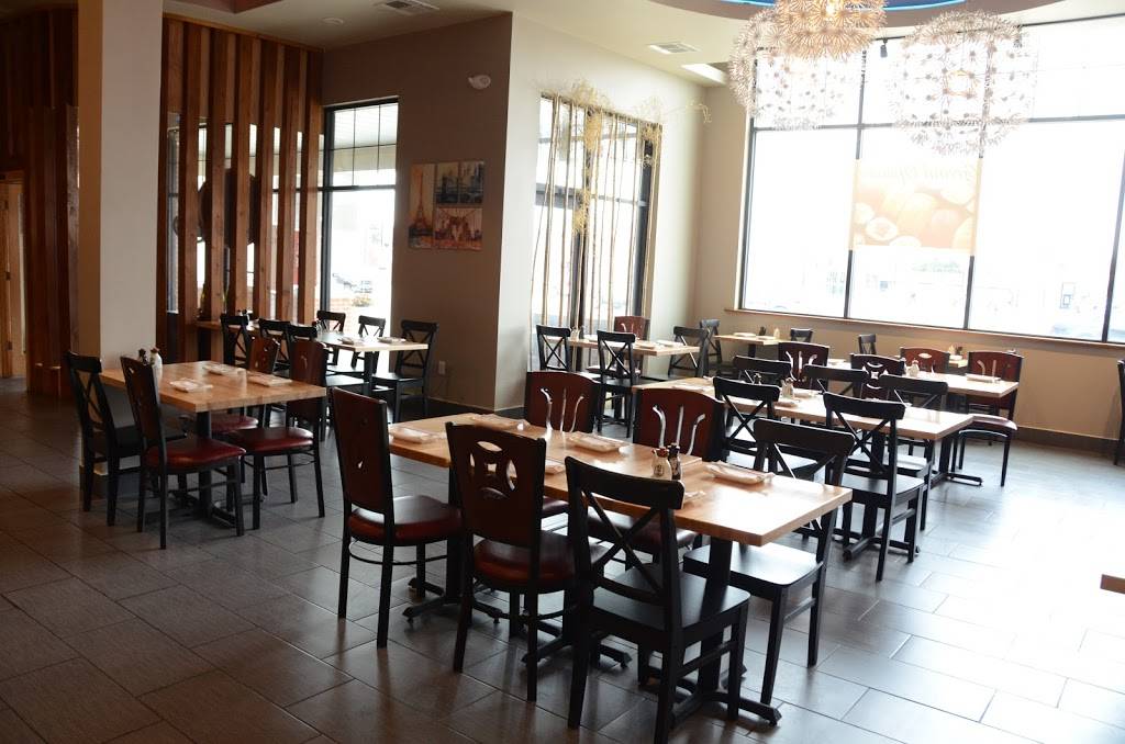 Moki Sushi | restaurant | 2017 S Neil St, Champaign, IL 61820, USA | 2175521600 OR +1 217-552-1600