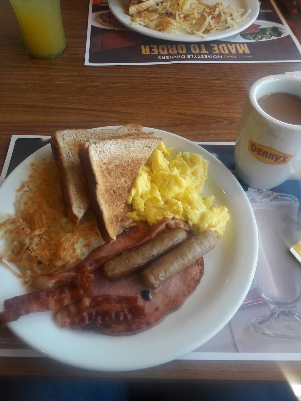 Dennys | restaurant | 16452 W Russell Rd, Wadsworth, IL 60083, USA | 8473950525 OR +1 847-395-0525