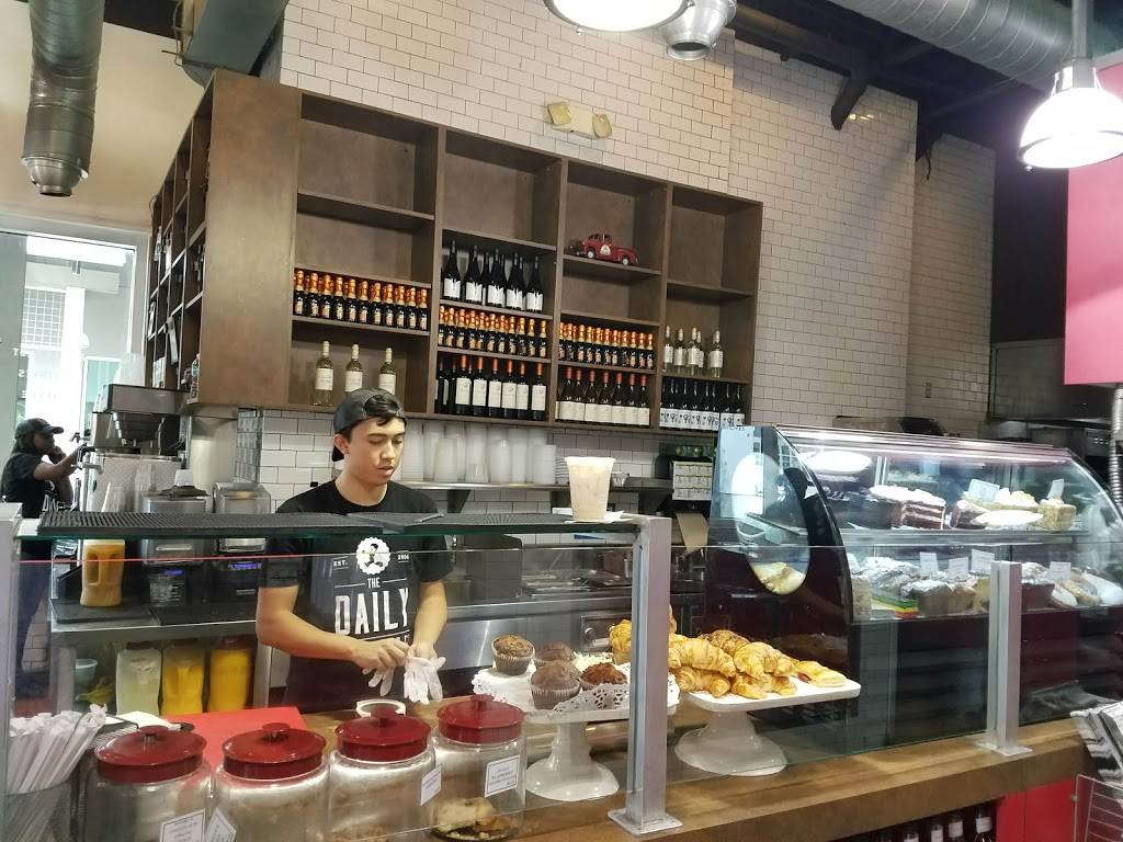 The Daily Creative Food Co. | restaurant | 2001 Biscayne Blvd Suite 109, Miami, FL 33137, USA | 3055734535 OR +1 305-573-4535