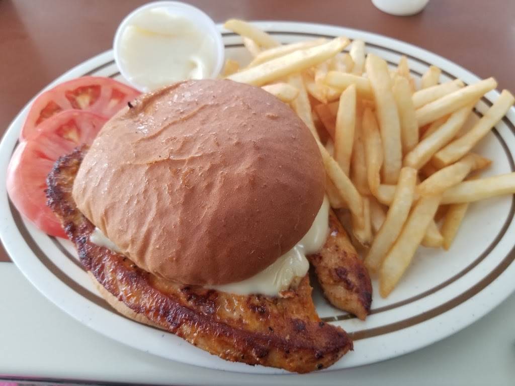 Ravis Grille | restaurant | 46710 Gratiot Ave, Chesterfield, MI 48051, USA | 5869495447 OR +1 586-949-5447