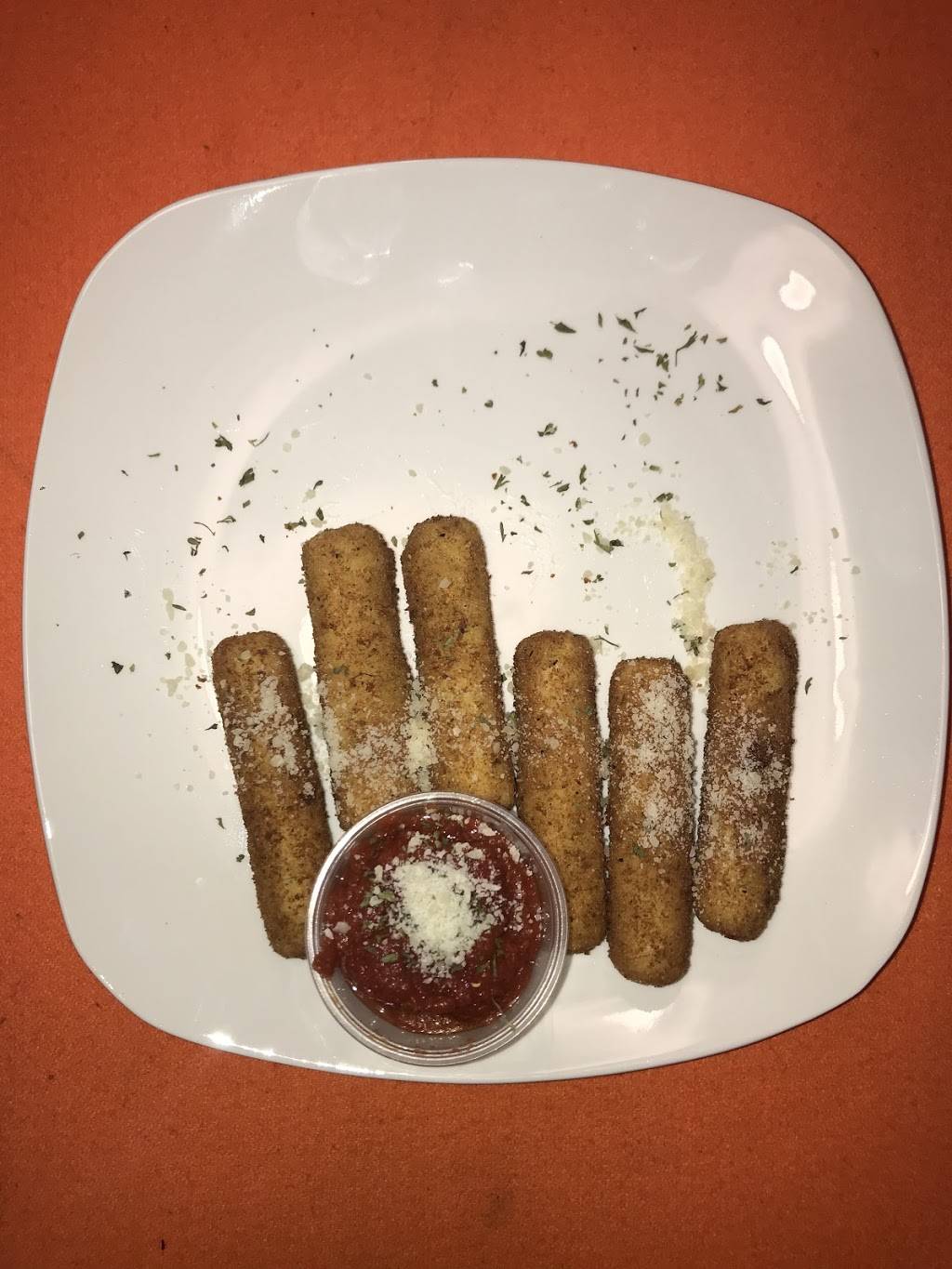 Caribbean Vybz Bar & Grille | restaurant | 7114 St Clair Ave, Cleveland, OH 44103, USA | 2168628878 OR +1 216-862-8878