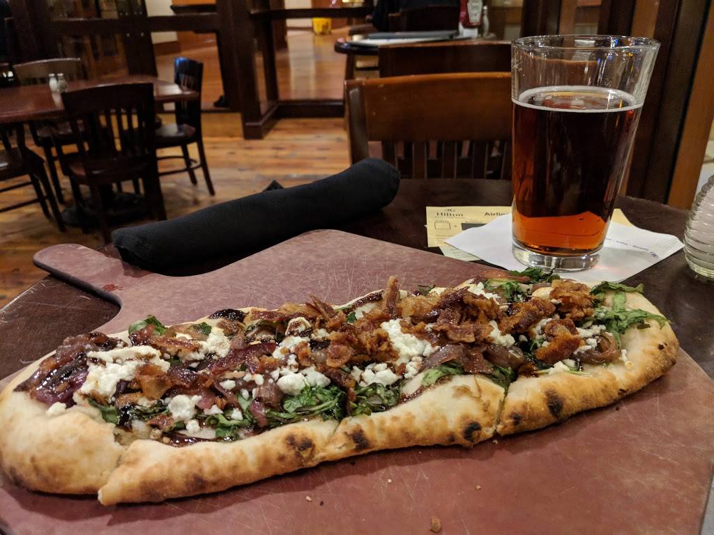 Connollys Publik House | restaurant | 1 Hotel Dr, Boston, MA 02128, USA | 6175686700 OR +1 617-568-6700