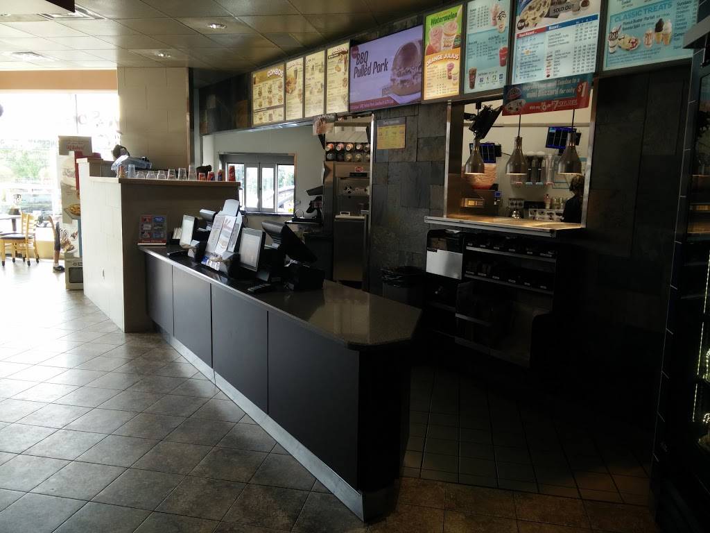 Dairy Queen Grill & Chill | restaurant | 628 King St N, Waterloo, ON N2V 0C7, Canada | 5198863030 OR +1 519-886-3030