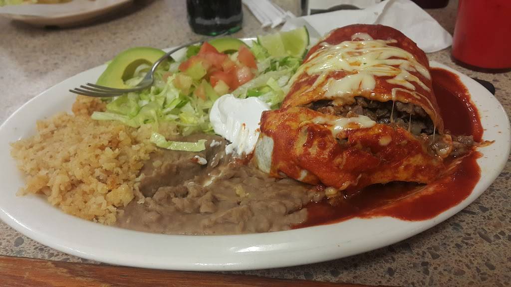 Taqueria El Charro | restaurant | 1605 Washington St, Waukegan, IL 60085, USA | 8475990600 OR +1 847-599-0600