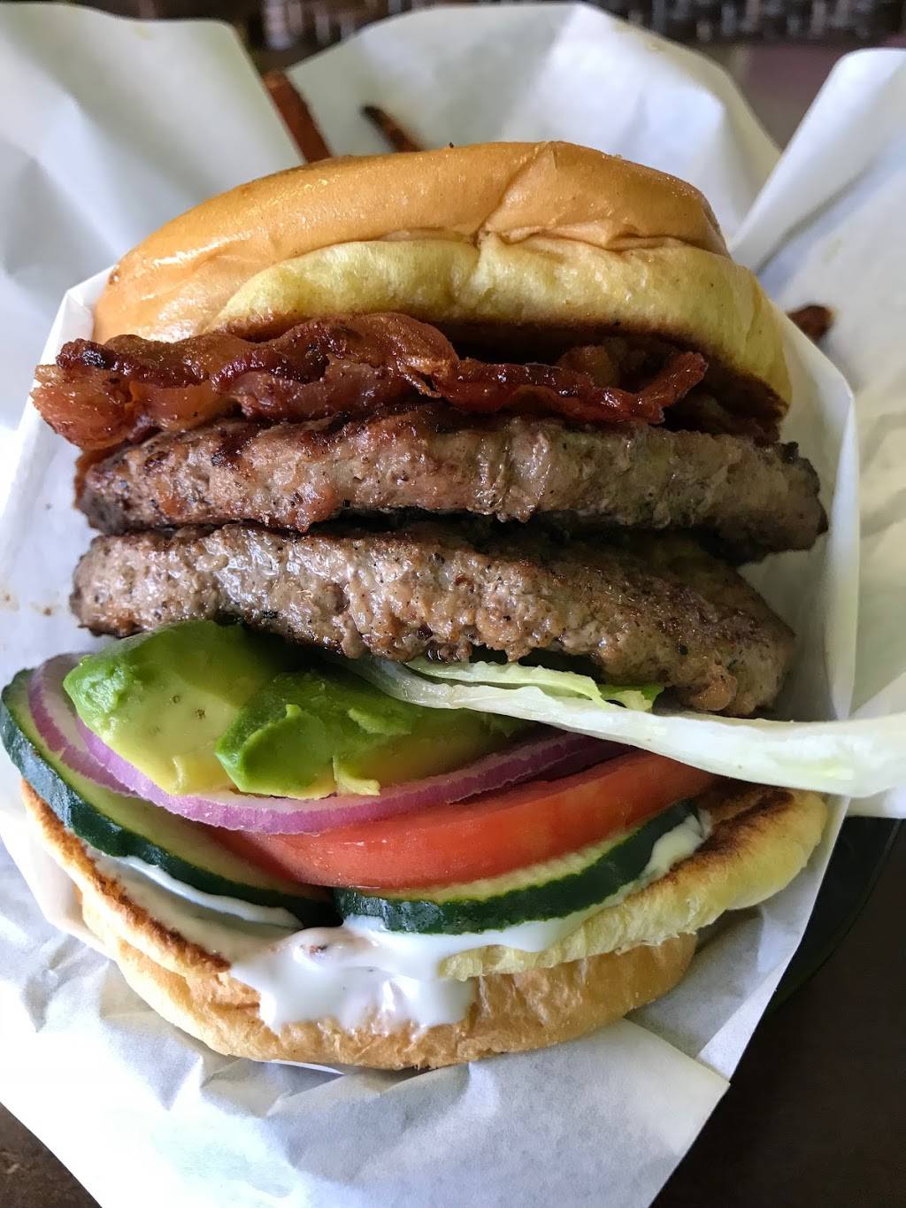 Better Fresh Burgers (BFB) | restaurant | 101 N Victory Blvd, Burbank, CA 91506, USA | 7474771860 OR +1 747-477-1860