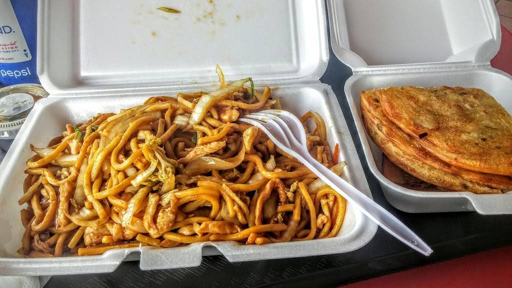 Li Hing | restaurant | 304 Avenue U, Brooklyn, NY 11223, USA | 7183739708 OR +1 718-373-9708