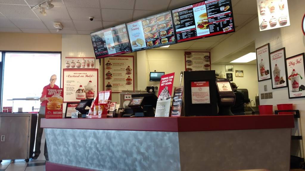 Freddys Frozen Custard & Steakburgers | restaurant | 1809 W Central Ave, El Dorado, KS 67042, USA | 3163213900 OR +1 316-321-3900