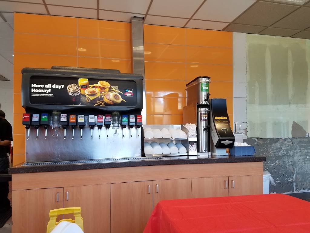 McDonalds | cafe | 7140 Miramar Rd, San Diego, CA 92121, USA | 8582719151 OR +1 858-271-9151