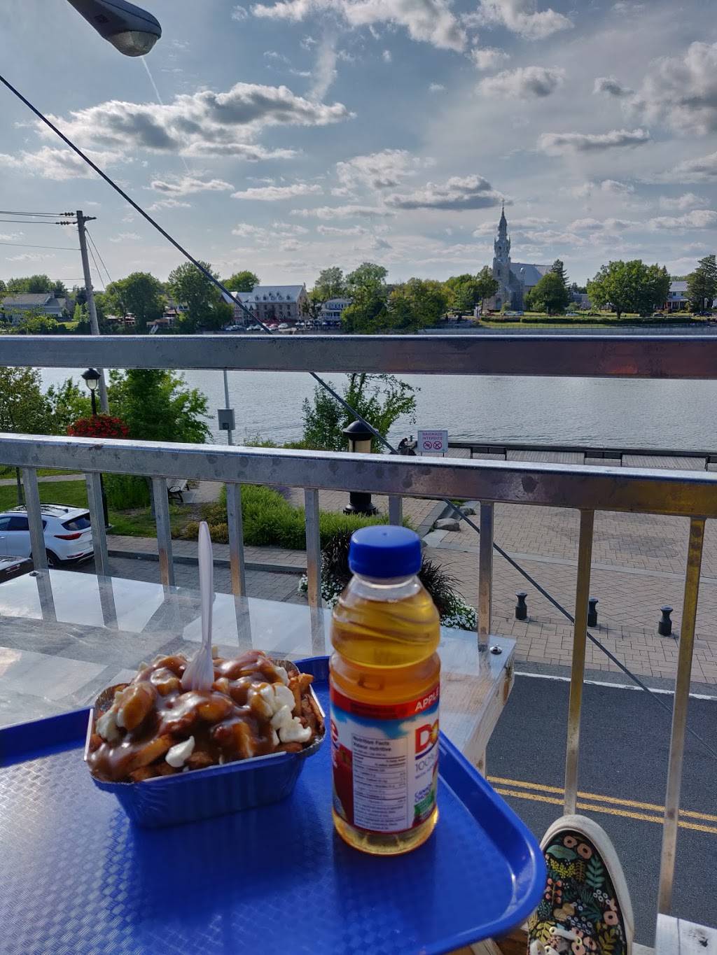 Ramone Pizzeria et Cantine | restaurant | 238 Chemin des Patriotes N, Mont-Saint-Hilaire, QC J3H 3H3, Canada | 4504464040 OR +1 450-446-4040