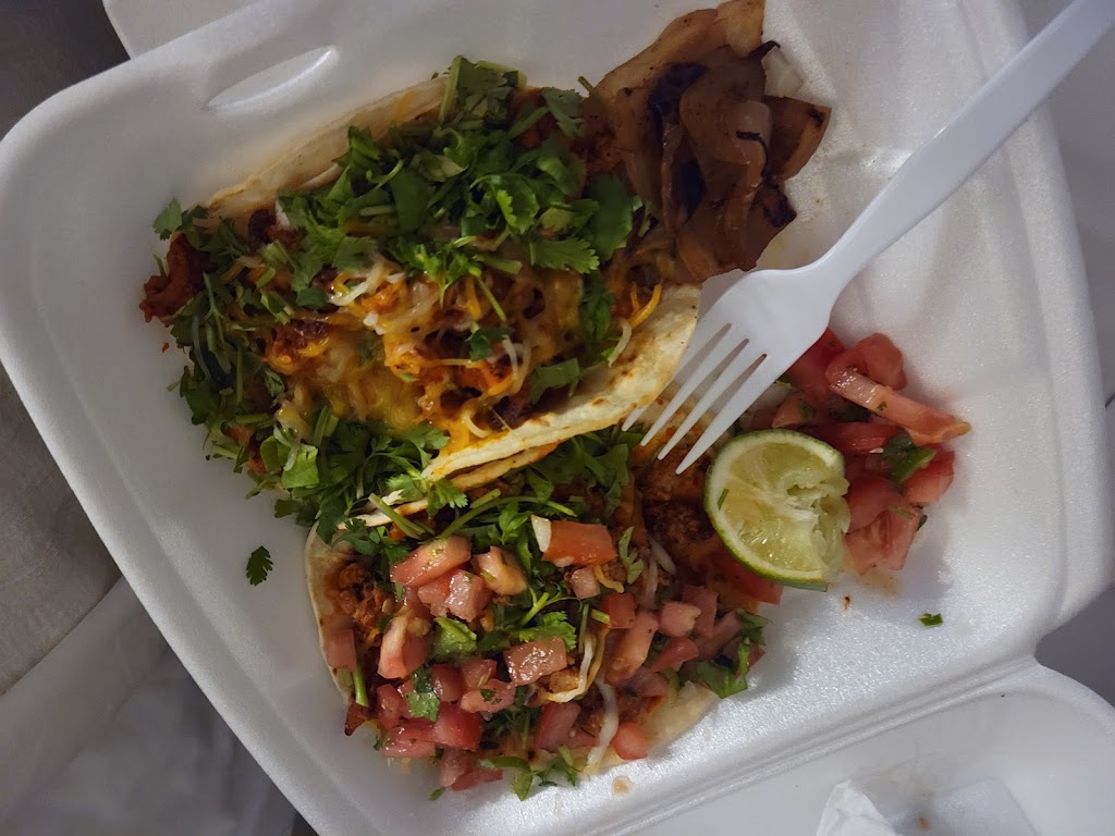 Tacos y Tortas El Mollo y Rifle | restaurant | 8980 E Hampden Ave, Denver, CO 80231, USA | 7205694144 OR +1 720-569-4144