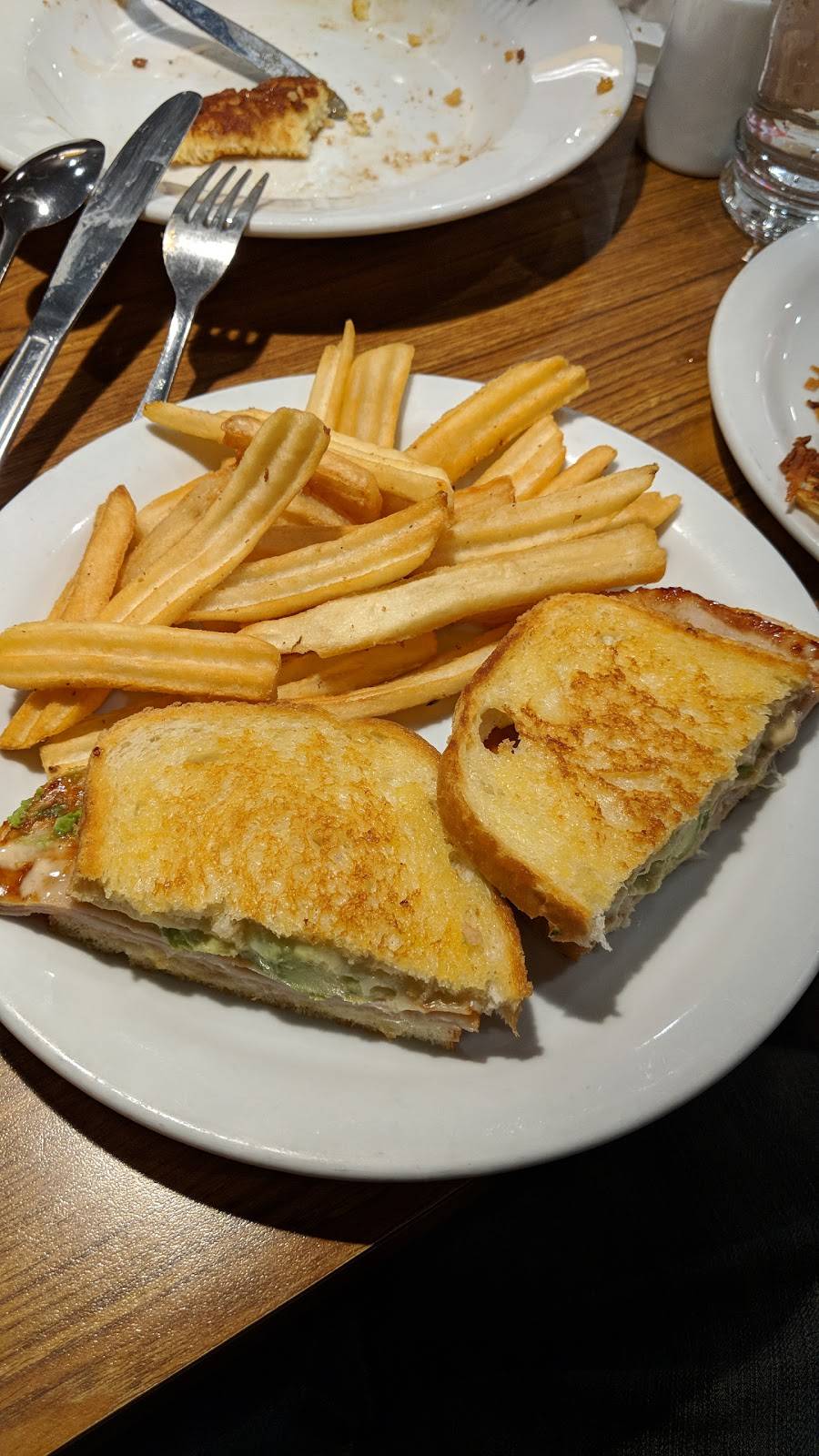 Dennys | restaurant | 18477 Beach Blvd, Huntington Beach, CA 92648, USA | 7148422112 OR +1 714-842-2112