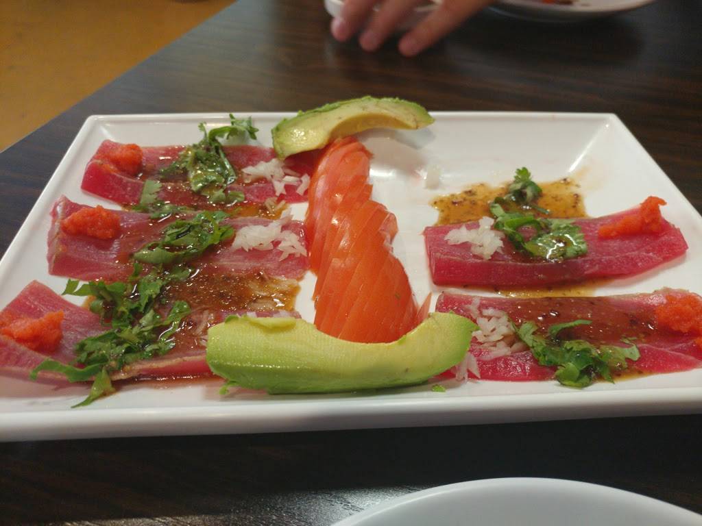 Crazy Tokyo Sushi | restaurant | 21801 Ventura Blvd, Woodland Hills, CA 91364, USA | 8189995060 OR +1 818-999-5060