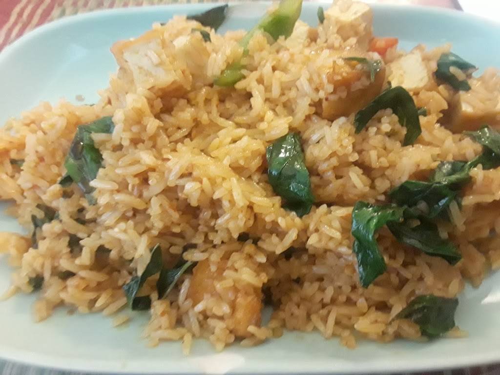 Thai Kitchen | restaurant | 122 N 11th Ave, Hanford, CA 93230, USA | 5595831212 OR +1 559-583-1212