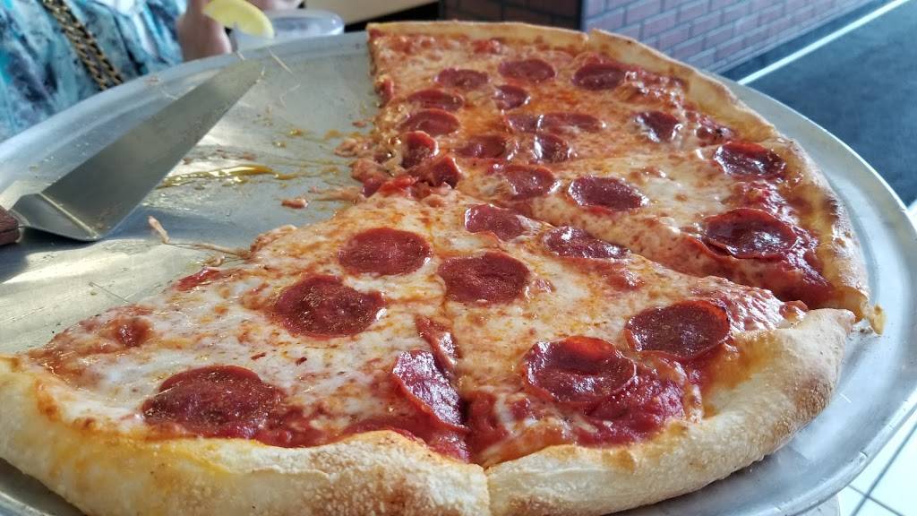 NY Best Pizza | restaurant | 241 S Westmonte Dr, Altamonte Springs, FL 32714, USA | 4076367289 OR +1 407-636-7289