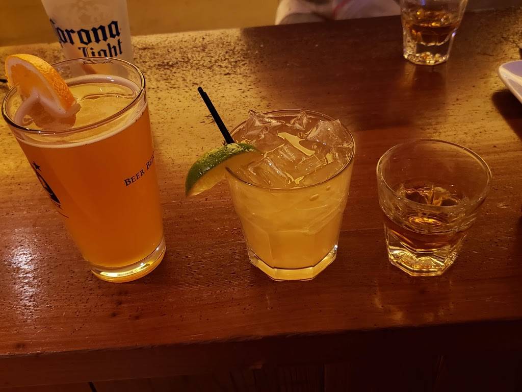 Sporting Life Bar | restaurant | 7770 S Jones Blvd, Las Vegas, NV 89139, USA | 7023314647 OR +1 702-331-4647