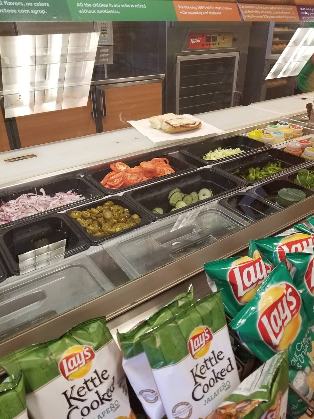 Subway Restaurants | restaurant | Leetsdale Center, 560 S Holly St #3, Denver, CO 80246, USA | 3033993933 OR +1 303-399-3933