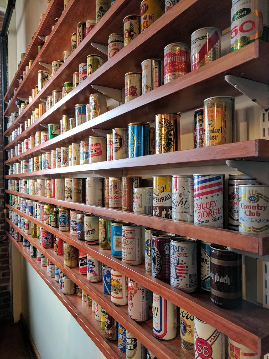 Harpoon Brewery & Beer Hall | restaurant | 306 Northern Ave, Boston, MA 02210, USA | 6174562322 OR +1 617-456-2322