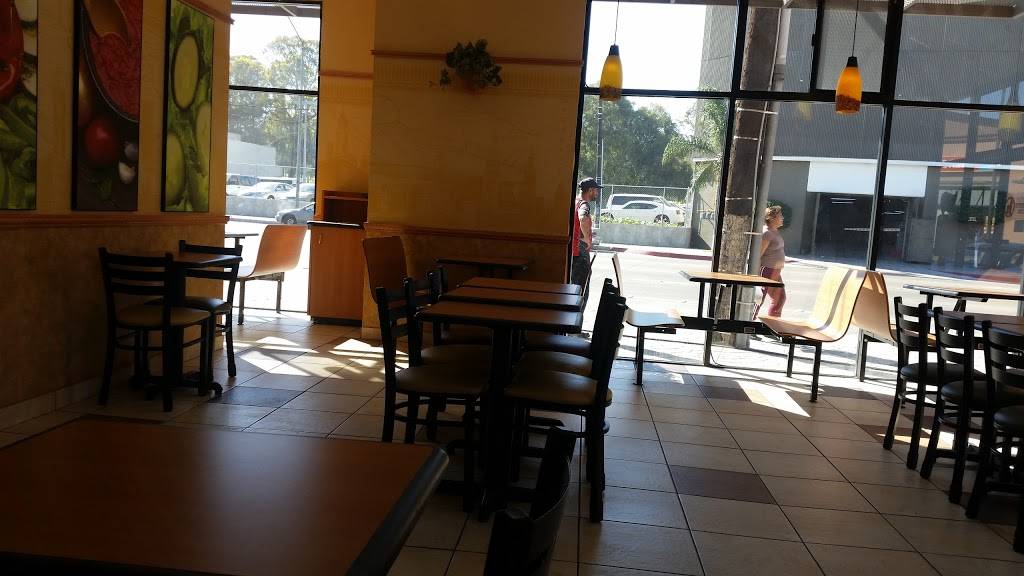 Subway | restaurant | Local 1 y 2, Blvd. Agua Caliente #11050, Aviacion, 22014 Tijuana, B.C., Mexico | 016469729032 OR +52 646 972 9032