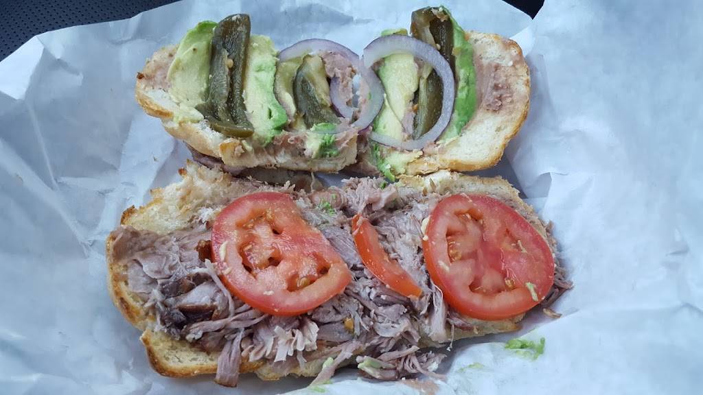 El Charrito | restaurant | 1416, 122, W Market St, Salinas, CA 93901, USA | 8314249446 OR +1 831-424-9446